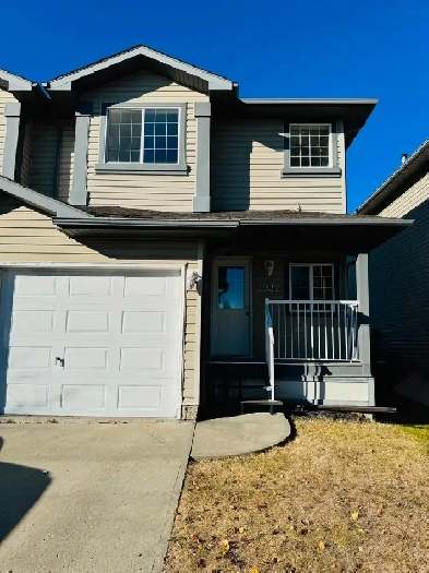 Beautiful Half Duplex in Desirable Silver Berry Image# 1