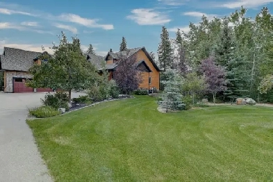 GORGEOUS HOME IN TAYLOR ESTATES Image# 1