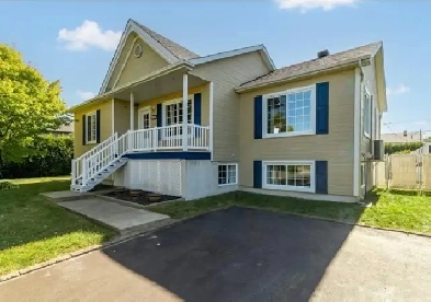 Grand 6 ½ a louer – 2600$/mois Terrebonne (secteur LaPlaine) Image# 1