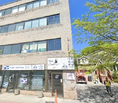 Office space for rent Lakeshore rd E! Image# 10