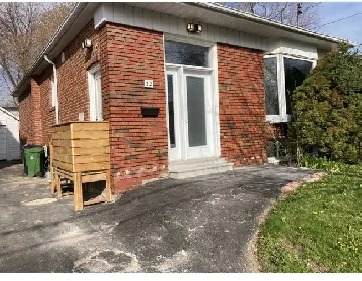 3 bedroom first floor of bungalow - Scarborough Image# 1