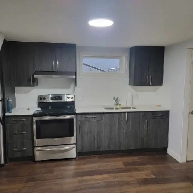 Half duplex  basement available for rent Image# 1