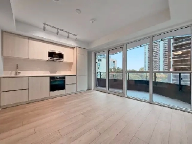1 Den Condo for Rent | Yonge & Eglinton | $2,200 | Nov 1 Image# 1