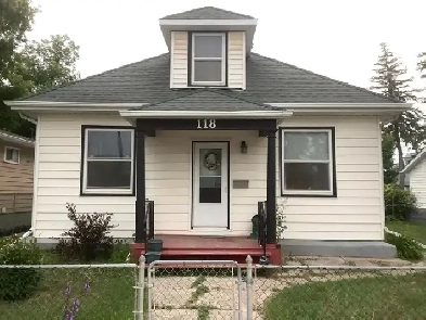 Portage la Prairie room for rent, upper loft $600 Image# 1