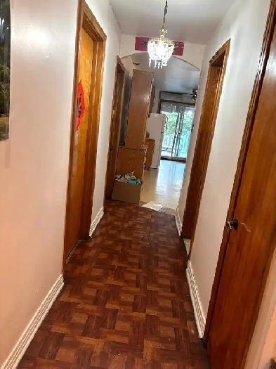 $750 monk metro room (all included) Image# 1