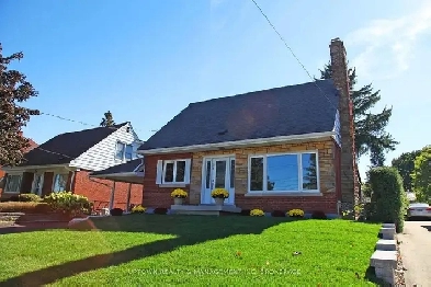 Charming 1.5-story home! Image# 5