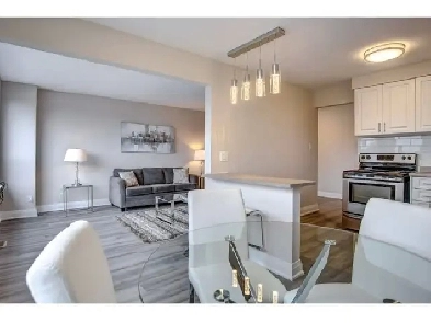 Two Months Free Rent ($2797/mo)-145 Elinor Ave, Toronto (Towns) Image# 1