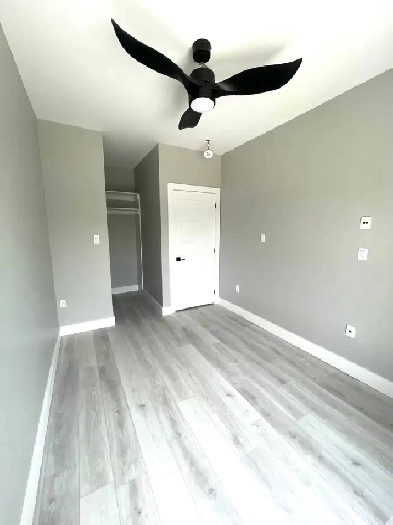 Brand New One Bedroom Plus Den Image# 4