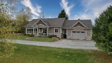 Ferme d’exception en Estrie – 65 hectares avec vue panoramique Image# 3