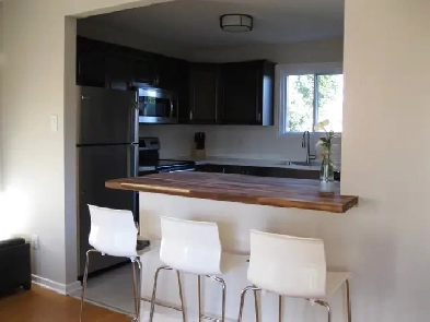 3 Bedroom Apartment in Nepean - All Inclusive Image# 1