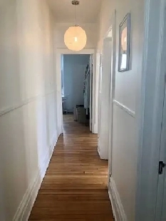 One bedroom apartment in Downtown Ottawa Image# 1