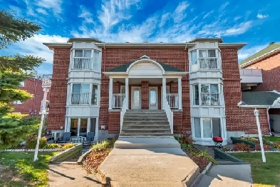 Condo lumineux avec 2 chambres, 2 terrasses, 2 stationnements Image# 6