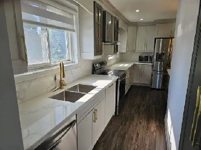 House for rent With 3 car parking Image# 1