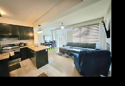 Bright Furnished Room for Rent – Near Niagara College Image# 1