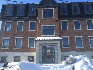 Superbe 5 1/2 à louer à Deux-Montagnes Image# 1