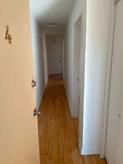 $1350 / 4.5  a louer / for rent (Greenfield Park) Image# 1