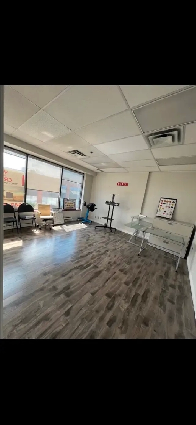 2 Large Office Units Available For Lease Brampton Image# 1