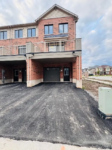 Townhouse for Rent in Thorold Image# 1