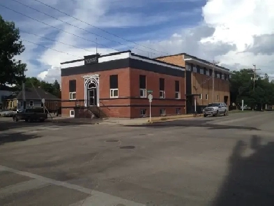 Weyburn downtown apartment/ wifi, power, heat, water included Image# 1