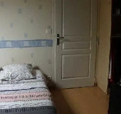 Chambre à Louer Disponible immédiatement Image# 1