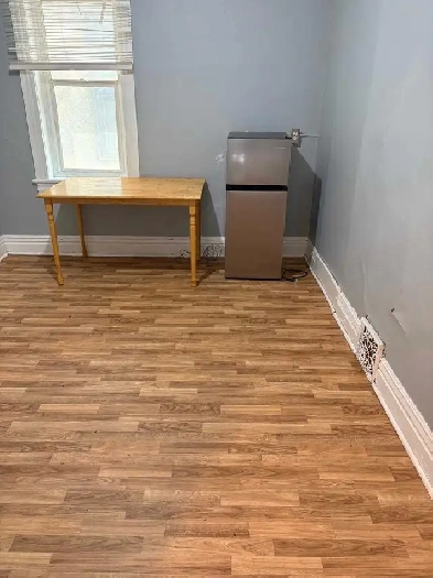 Room for rent at 641 Sherbrook Image# 1