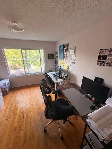 All inclusive Large semi in PRIME LOCATION Image# 1