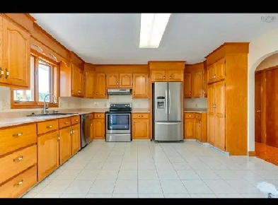 3 bedroom apt for rent Image# 1