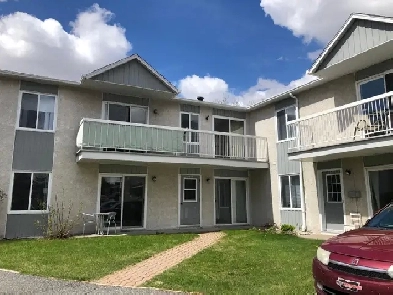 Beau grand 4 1/2 à louer Image# 1