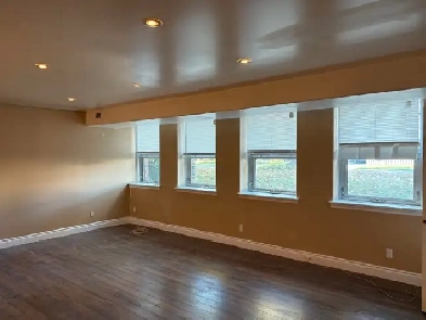 Bright and spacious two bedroom apartment Image# 5