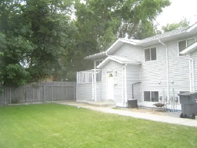 Spacious & Beautiful 3 Br. Fourplex Image# 6