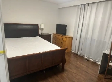 Spacious room for rent well funished Image# 1