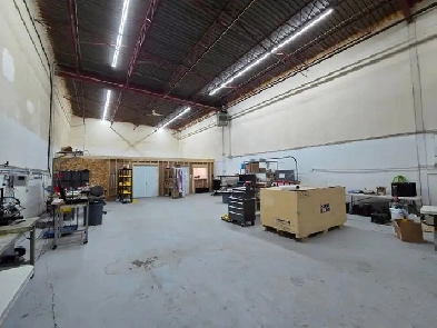 NISKU WAREHOUSE/OFFICE BAYS FOR LEASE Image# 1