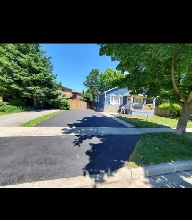 Amazing 3 bedroom house in downtown Brampton for only $2400!! Image# 1