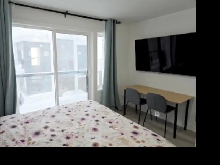 Room Rent Private Bathroom King Bed Daily Weekly Keele Wilson Image# 1