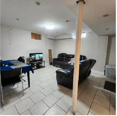 2 Bedroom Fully Furnished Basement In Brampton Image# 1