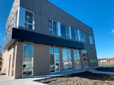 Local unique à louer dans un marché en pleine croissance ! Image# 5