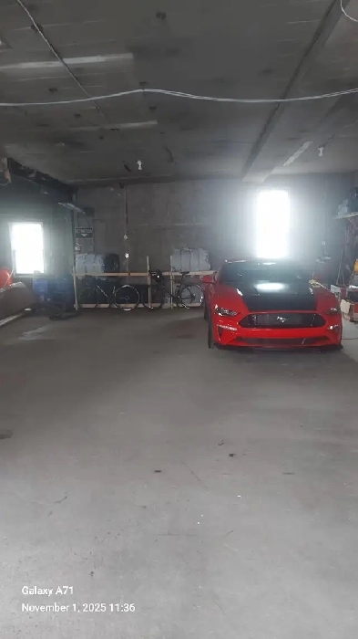 Garage privé chauffé pour hiver. Heated private garage winter Image# 1