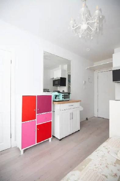 Studio January - 4 Month Lease - Downtown Image# 1