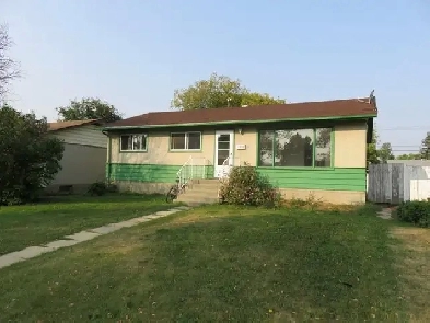 West End Bungalow Image# 1