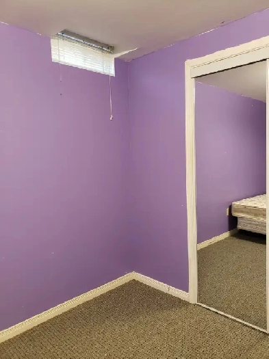 Spacious basement bedroom for rent @ 850/mth Image# 1