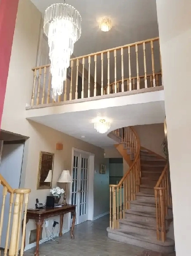 LARGE Master bedroom, furnished, PRIVATE BATHROOM – Orleans. Image# 5