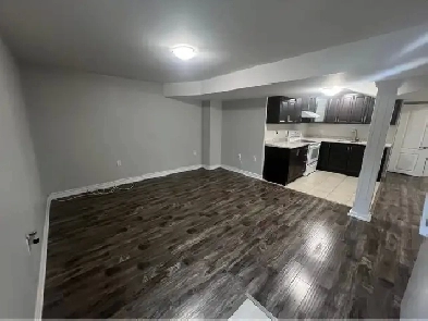 WALKOUT BASEMENT IN CASTLEMORE Image# 1
