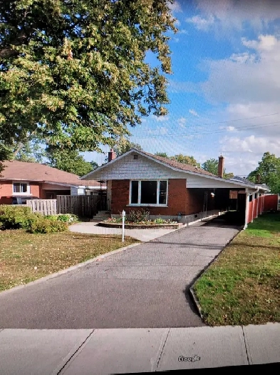 Room with full bathroom (male only) near Algonquin College, IKEA Image# 2