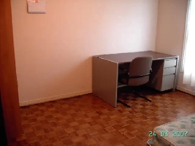 A larger beautiful bed room at Finch Ave. & Don Mills Rd. Image# 1