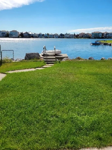 Lakefront Lower Suite | 2 Bed | 1 Bath | Secure   Stylish | Image# 1