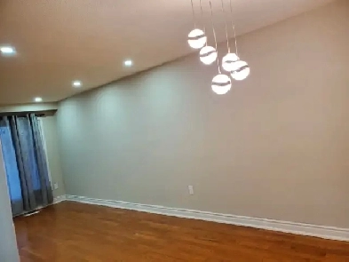 3 bedroom one bathroom main level bungalow for rent Image# 1