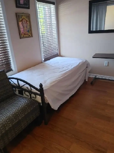 Private Room for Rent$ 600- Scarborough Image# 1