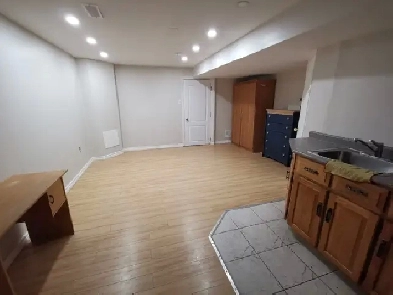 Practical Studio Basement Apartment (10th Line/Britannia) Image# 1