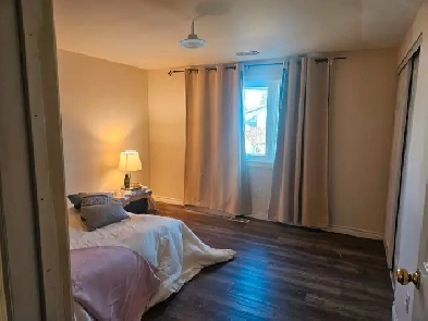 Central Newmarket 4 Beds 2 Baths 3 Parkings Image# 1