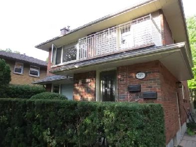 Amazing Waterfront Apartment on Upper Floor in Duplex Image# 4